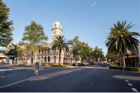 how many people live in tamworth|Tamworth population change, Census 2021 – ONS.
